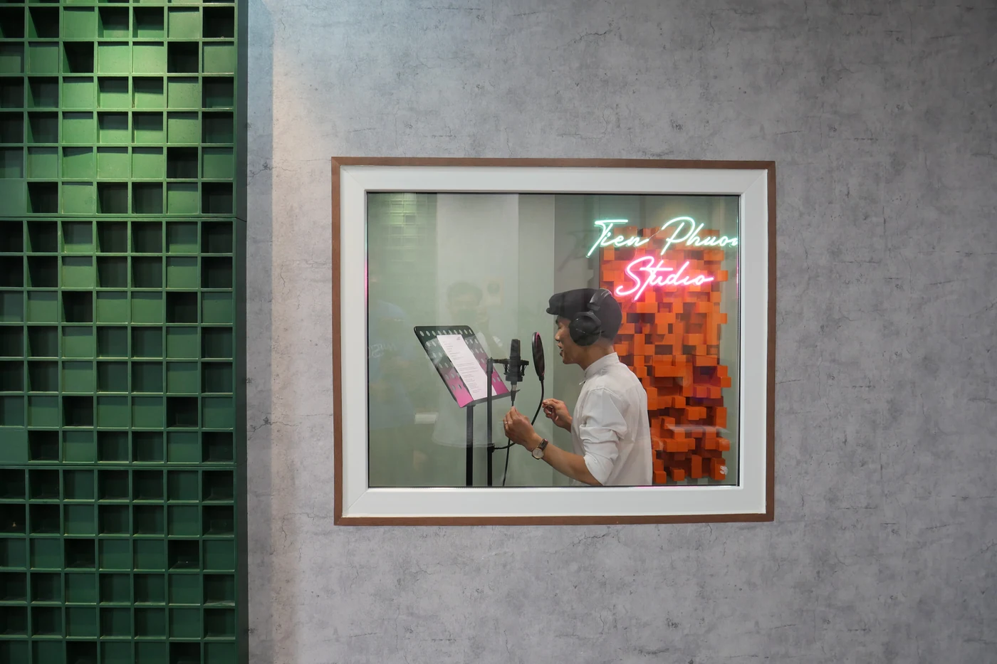 Trung Voice thu âm tại phòng thu